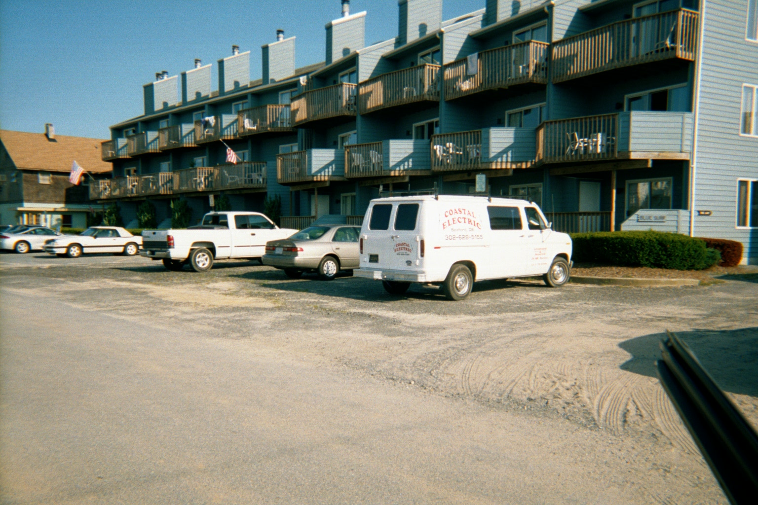 002_00.jpg